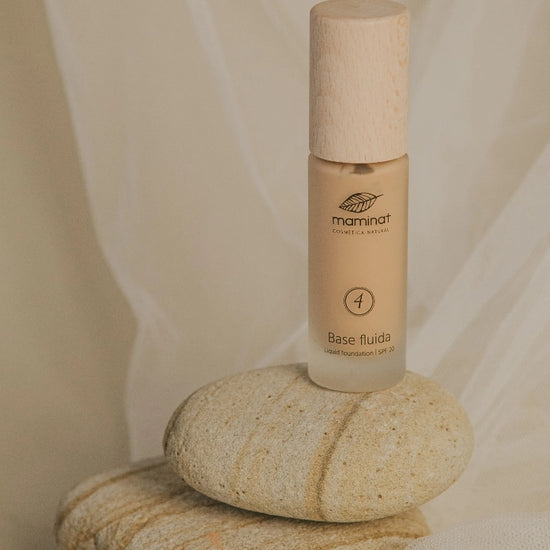 maquillaje natural. Base fluida. Maminat, cosmética natural