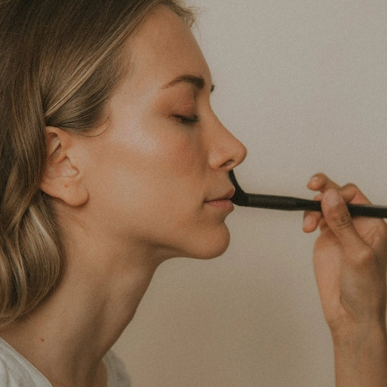 maquillaje natural. Base fluida. Maminat, cosmética natural