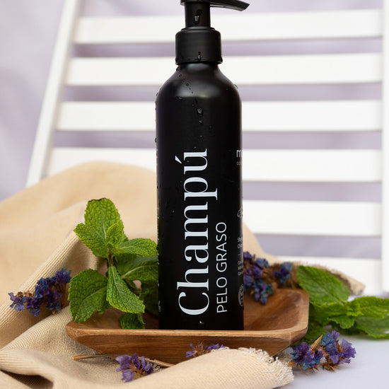 Champú para pelo graso