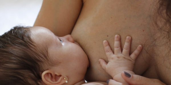 La polémica de la lactancia en la maternidad